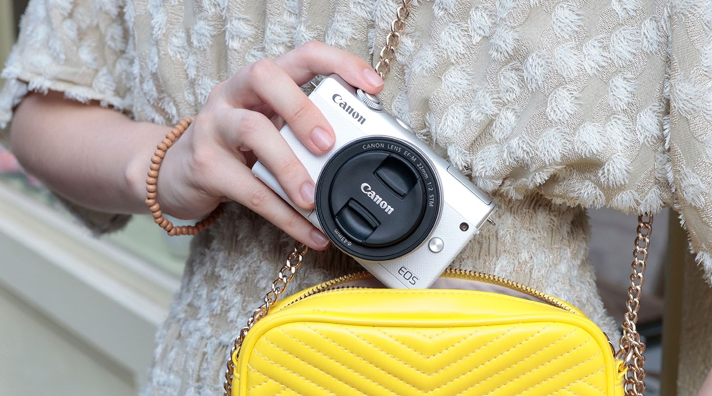 Canon EOS M200