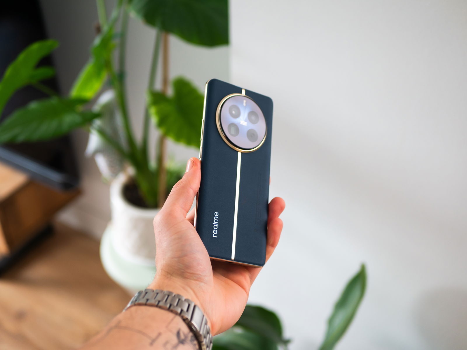 Trasera y camaras del realme 12 pro plus