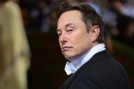 Elon Musk, dueño de Tesla, asegura que hay cosas oscuras del mercado que no puede contar: "Podrían asesinarme" Elon Musk, dueño de Tesla, asegura que hay cosas oscuras del mercado que no puede contar: "Podrían asesinarme"